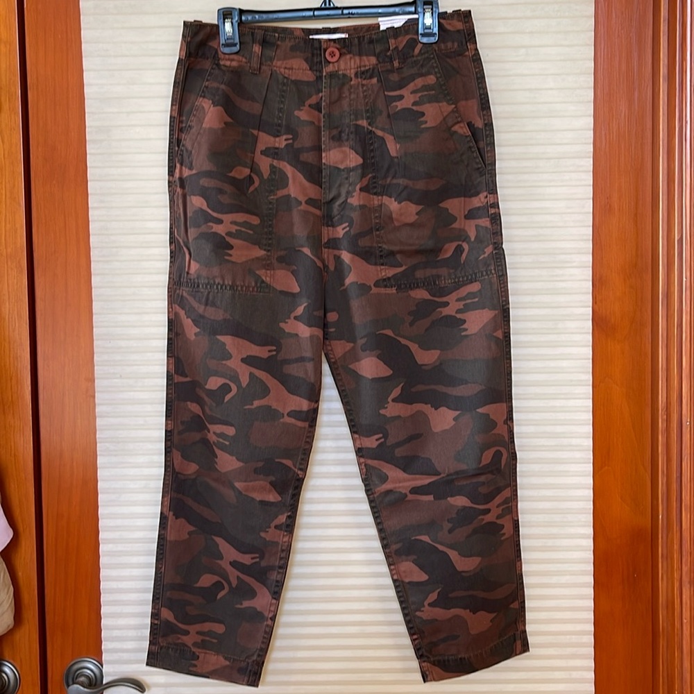NWT SUNDRY rust camo pants size 29